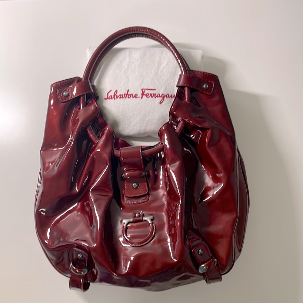 Salvatore Ferragamo Ganchini Lucchetto Patent Leather Red/Burgundy Hobo Bag EUC